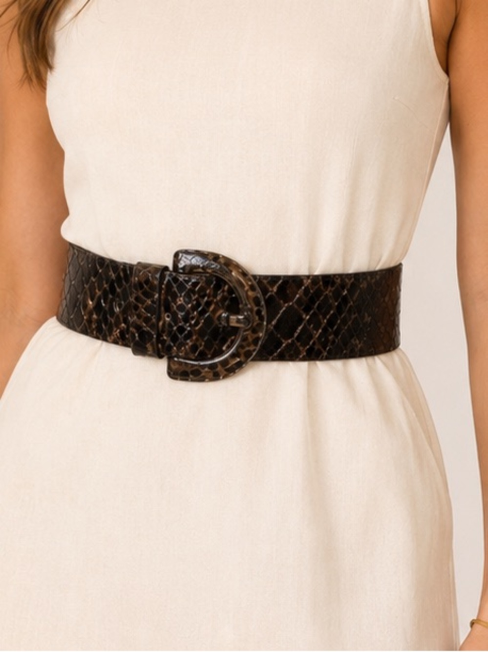 NWOT Brown Croc Embossed Wide Belt Statement D Buckle 40”